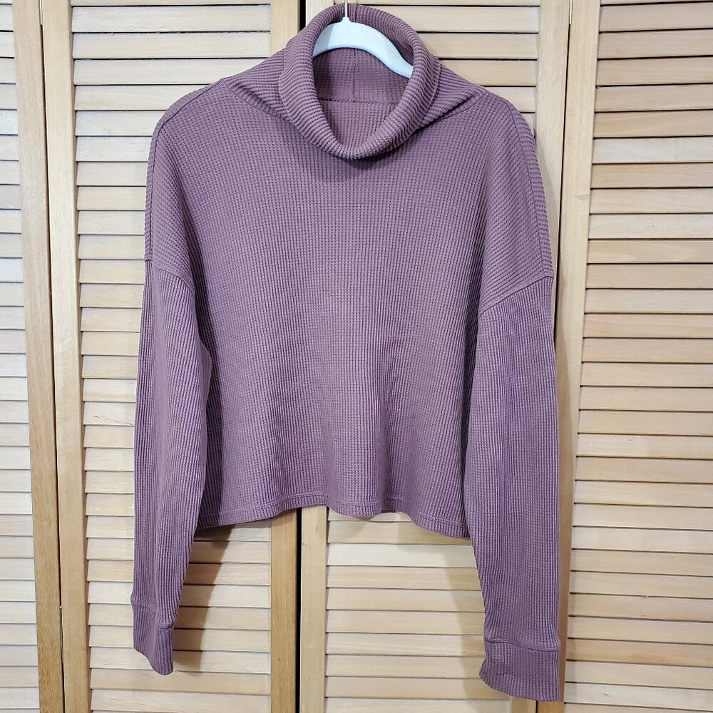 Abercrombie & Fitch Women's Soft AF Cozy Brown Turtleneck Cropped Top S